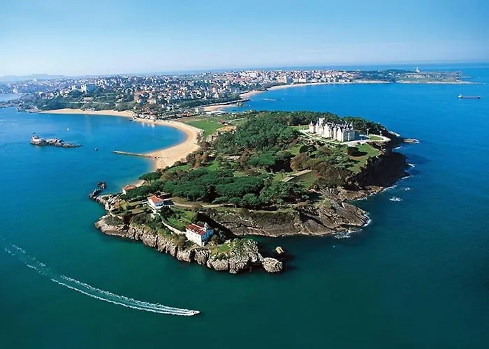 A Un Paso De La Bahia De Santander,Para 6! La Ciudad A Pie!